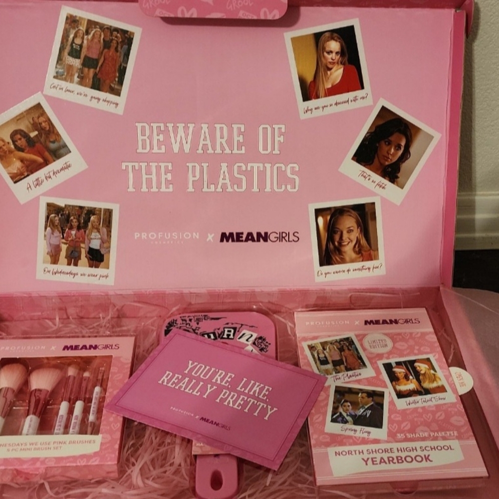 Mean Girls Profusion X Makeup - Picture 9 of 9